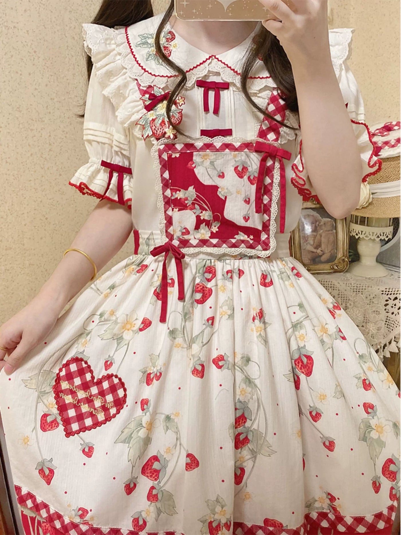 Baozi Pig - Strawberry Orchard - Short-Sleeve Lolita Blouse with a Strawberry-Embroidered Collar