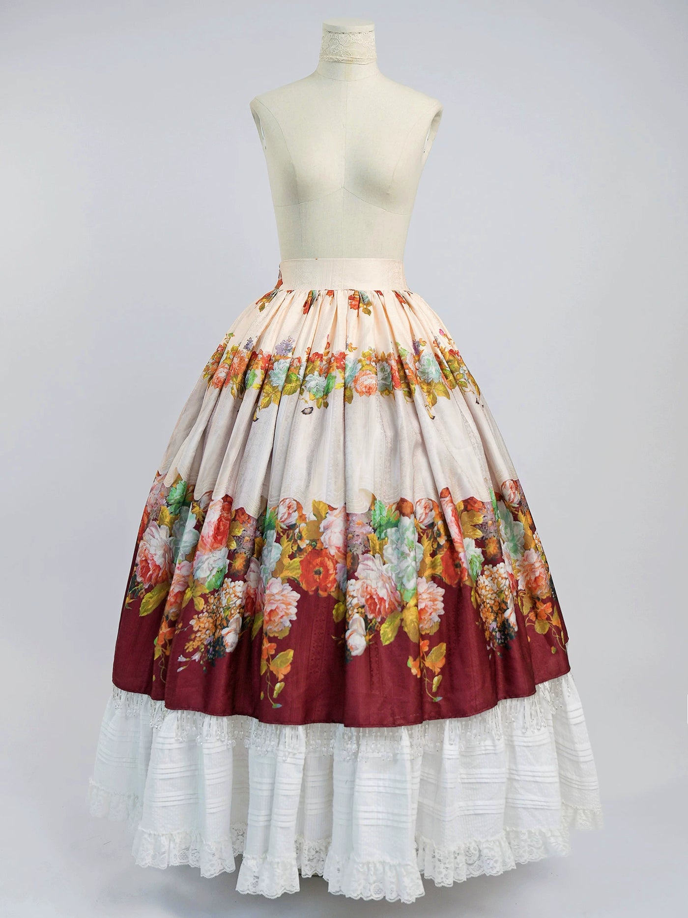 LACE GARDEN - Rainy Season Garden - Blouse and Full Skirt Set with Lace Yoke