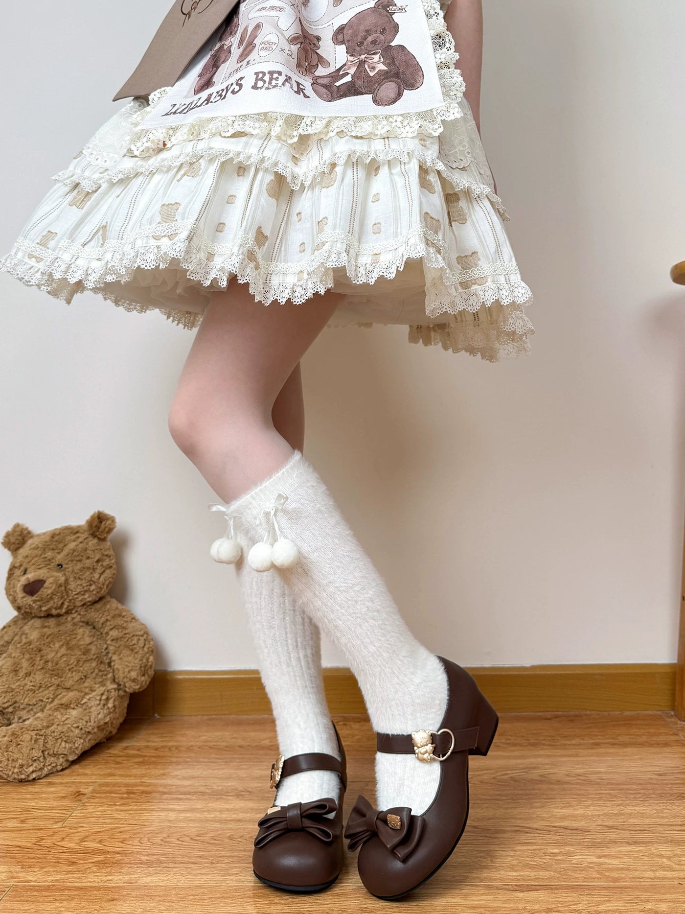 Chubby Bear Tales - Pom-Pom Ribbon - White Plush Socks with Tie Pom-Poms