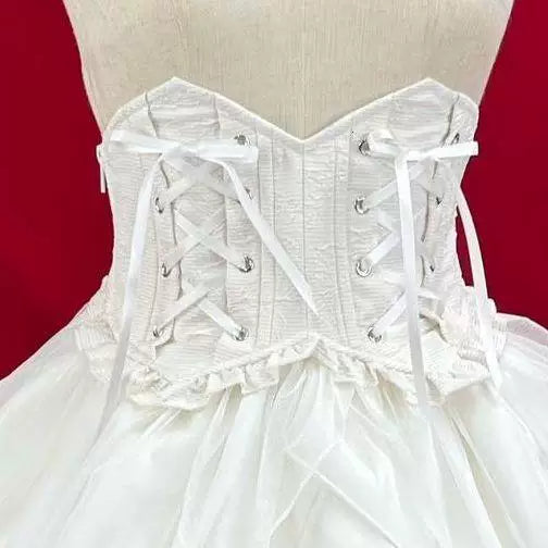 Sweetheart Dream Machine - Vintage Court Gothic - Hime-Sleeve Blouse with a Ruffled Bib