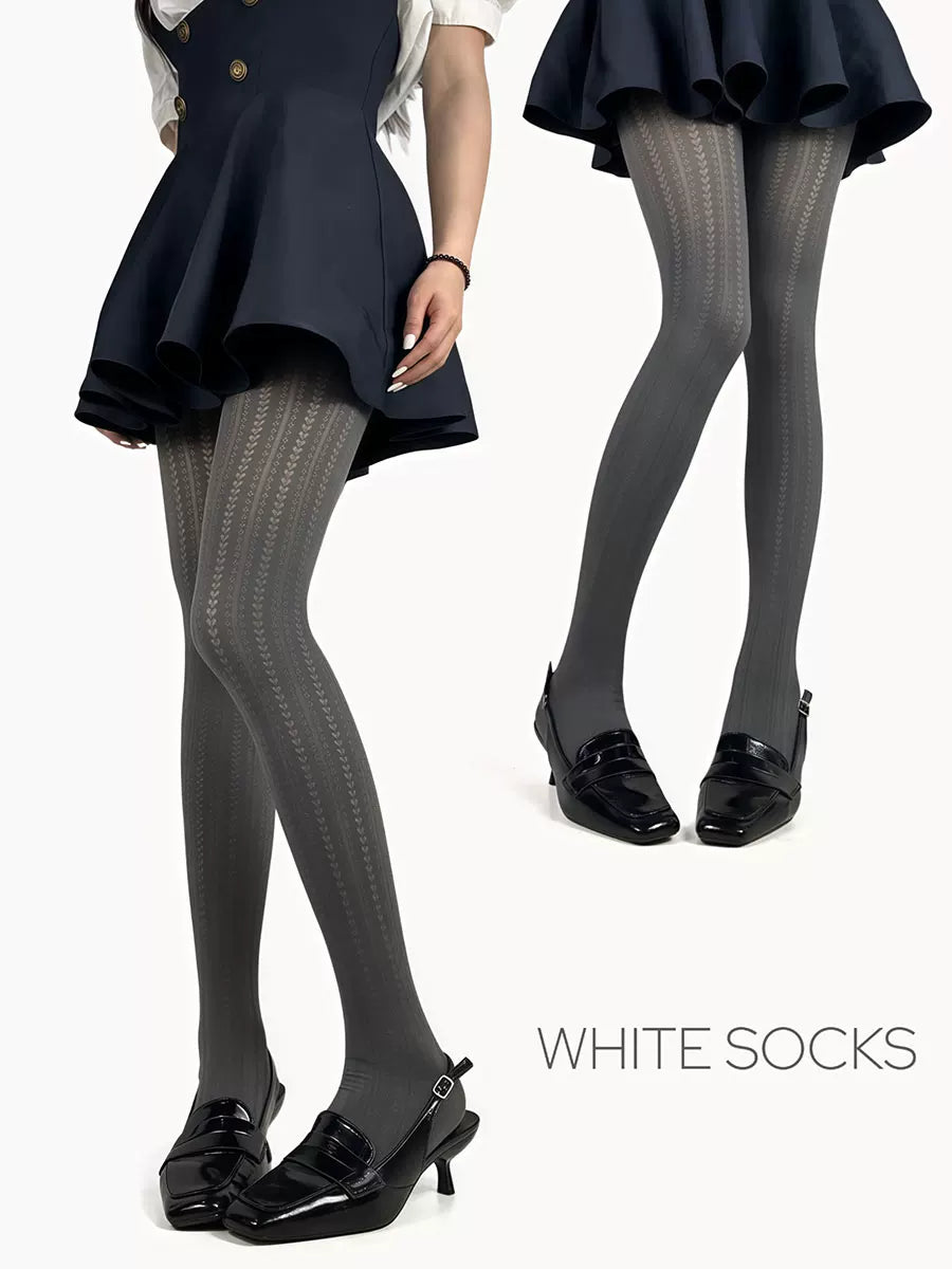White Socks - British Heart Jacquard - Patterned tights with a vertical heart motif.