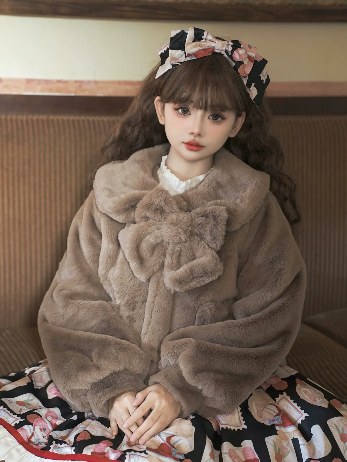Eieyomi - Daily Lolita - Short Winter Coat with Doll Collar and Plush Chest Bow - product detail 4