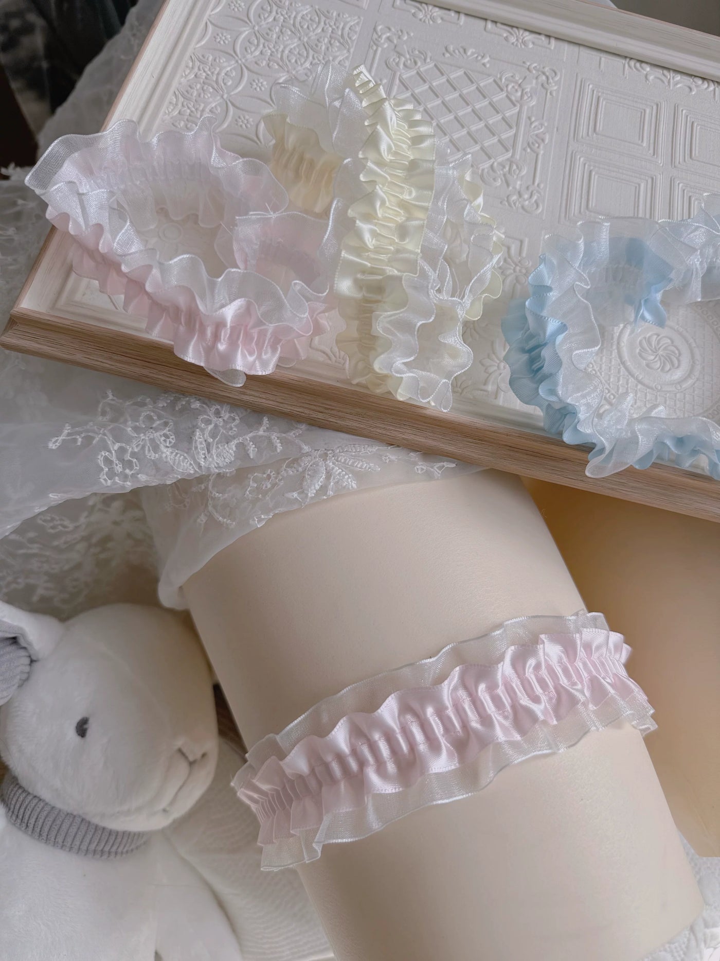 Fantasy Doll - Ribbon Bow - Lace Leg Garters with Satin-Ribbon Bows