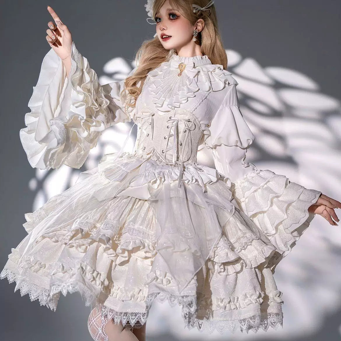 Milk-white and black Hime-sleeve Lolita blouse styling with ruffled bibs