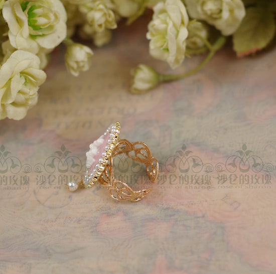 Rose of Sharon - Cameo Lolita Pearl Rings 4 Colors - Hand Accessory