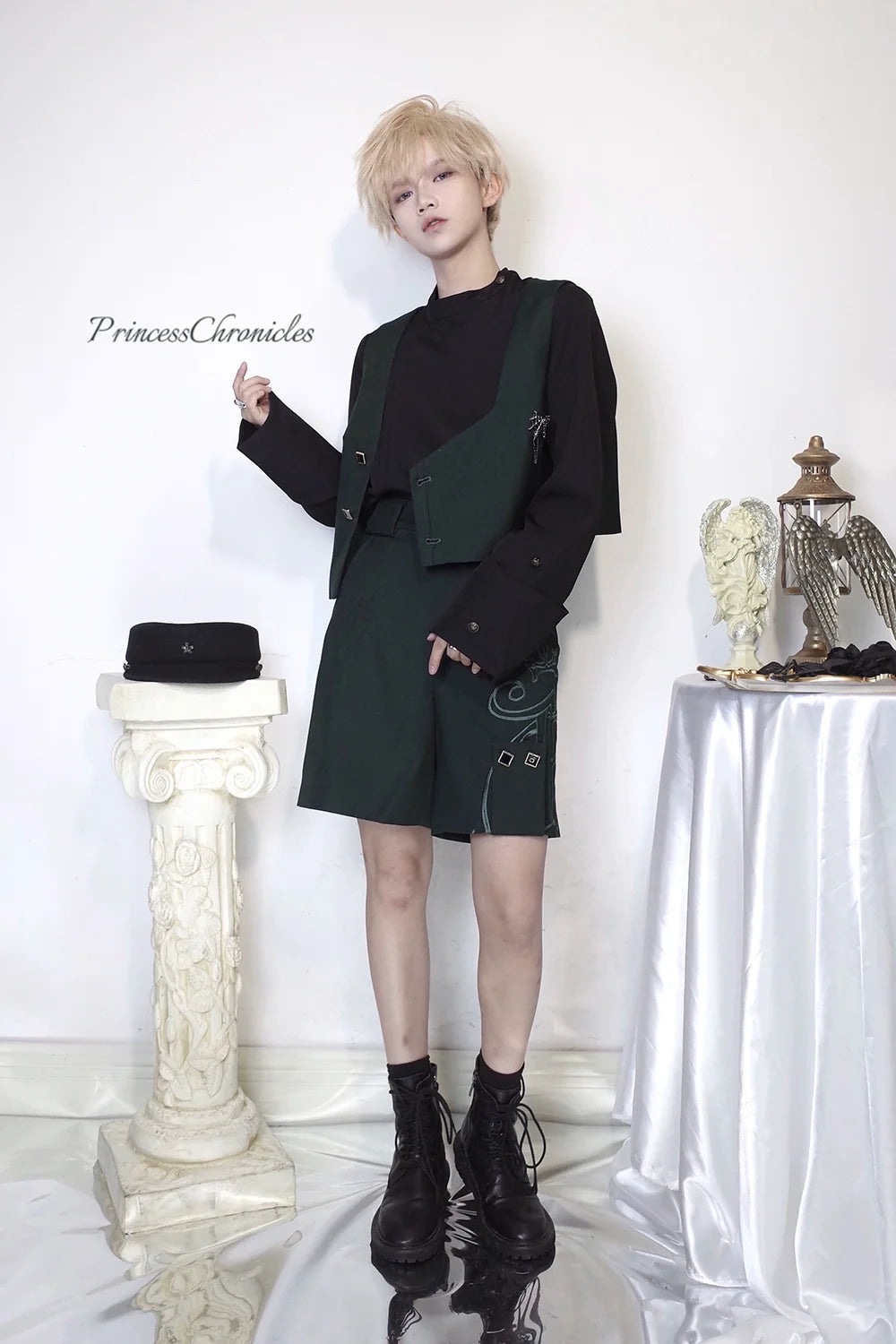 Princess Chronicles - As I Sink West - Retro Ouji Lolita Prince Style Black Blouse