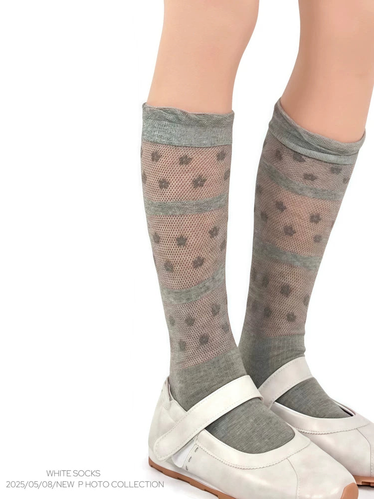 White Socks - Floral Openwork - Cotton-Yarn Mid-Calf Slouch Socks with Flower Motifs