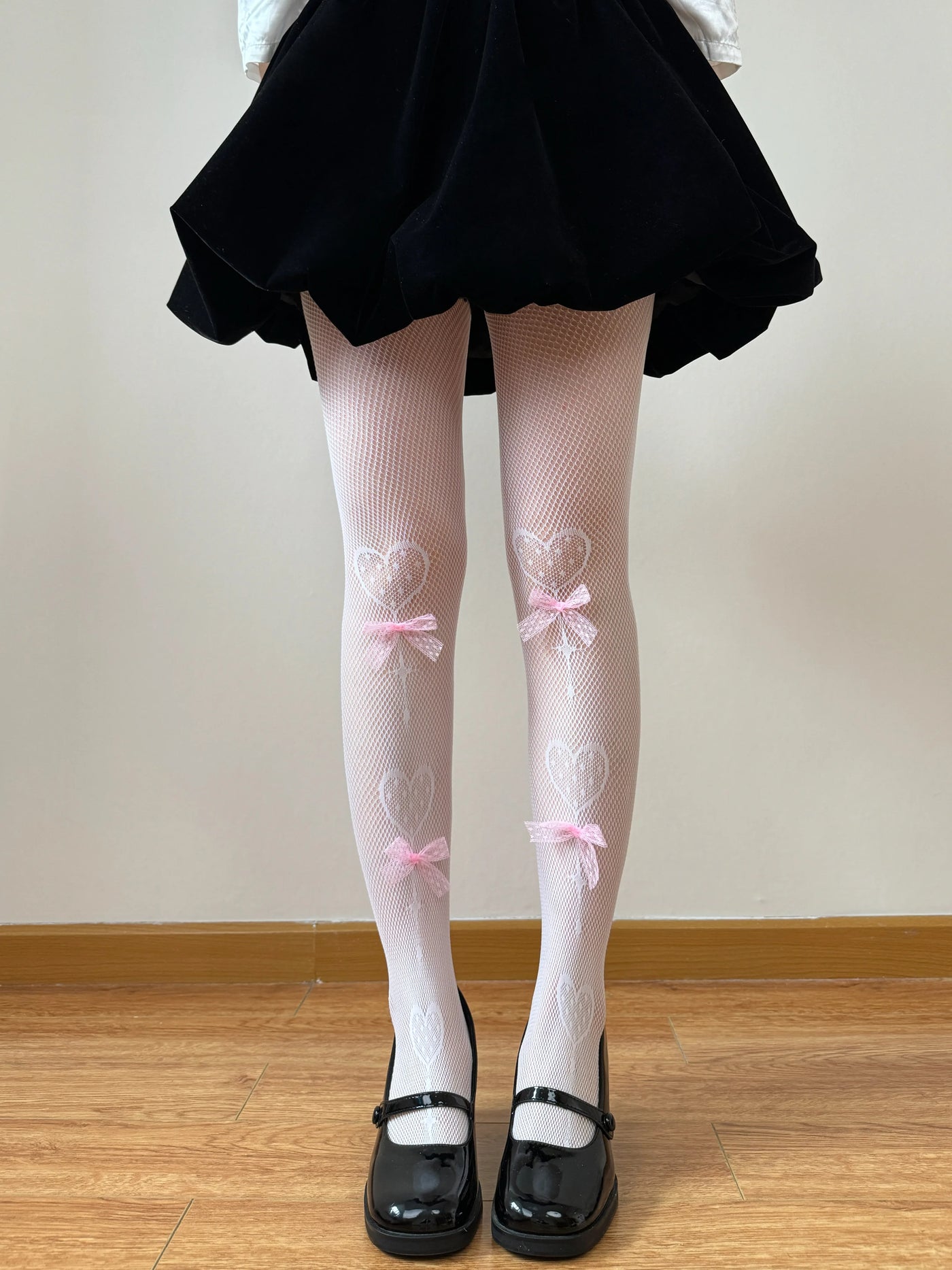 Chubby Bear Tales - Ballet White Collection - One-Size Stockings with Bow and Pattern Variants
