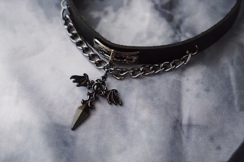Strange Sugar - Gothic Lolita Cross Leather Choker - Neckwear