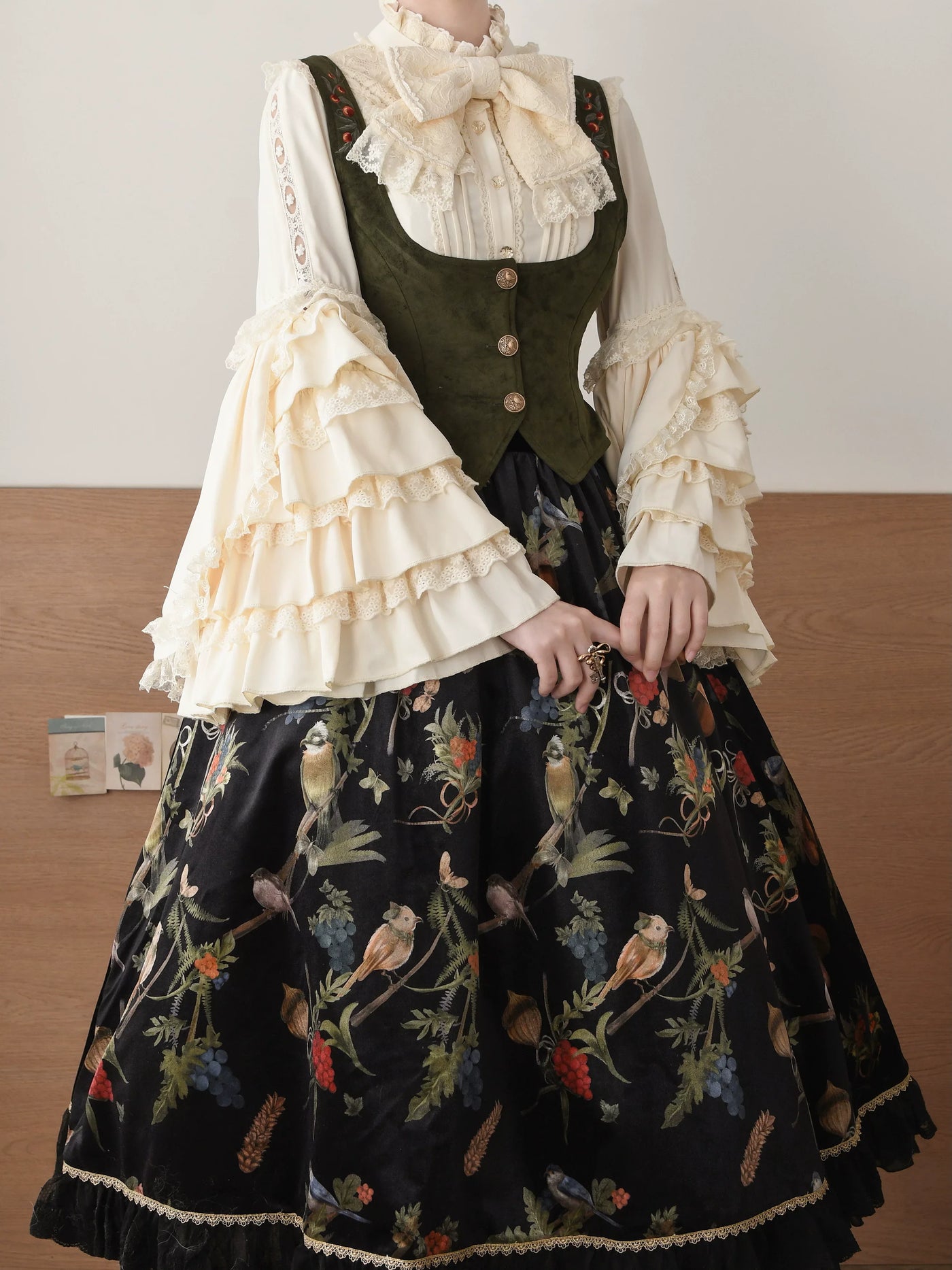 DMFS Lolita - Snow Mochi - Classic Lolita Hime Sleeve Shirt, Lace Accent