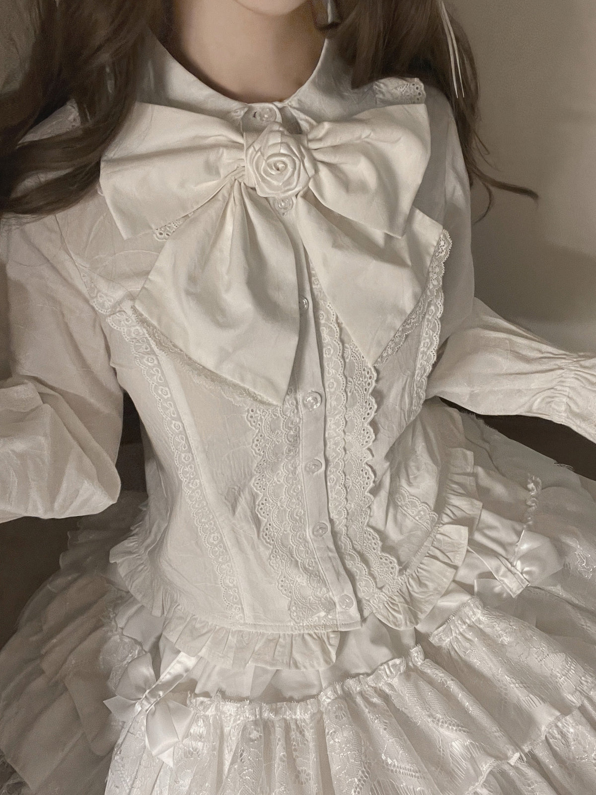 MIST - Lily - Kawaii Lolita blouse with a doll collar and lace bubble sleeves - product detail 2