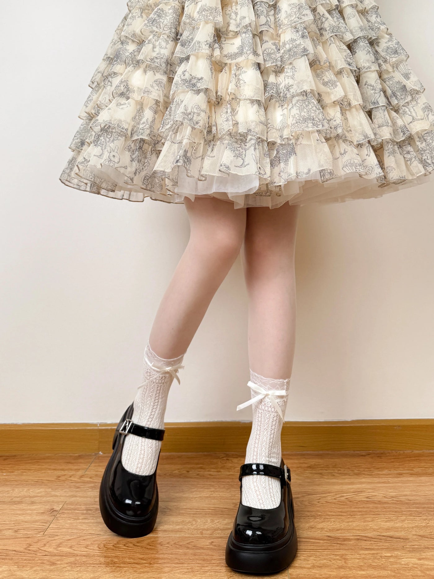 Chubby Bear Tales - Japanese Lace Bow - Openwork Lace Mid-Calf Socks with Bow