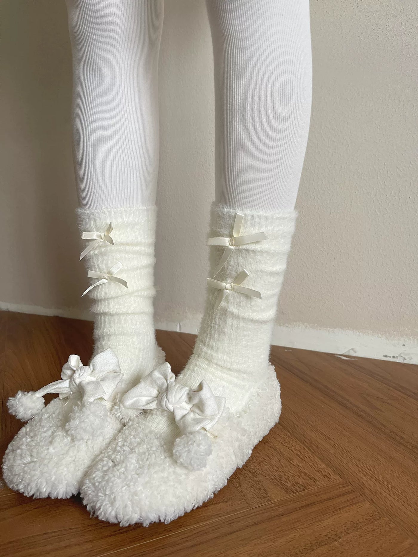 Sock Noble - Ballet Bow Fuzz - Mid-Calf Slouch Socks with Ribbon Bows