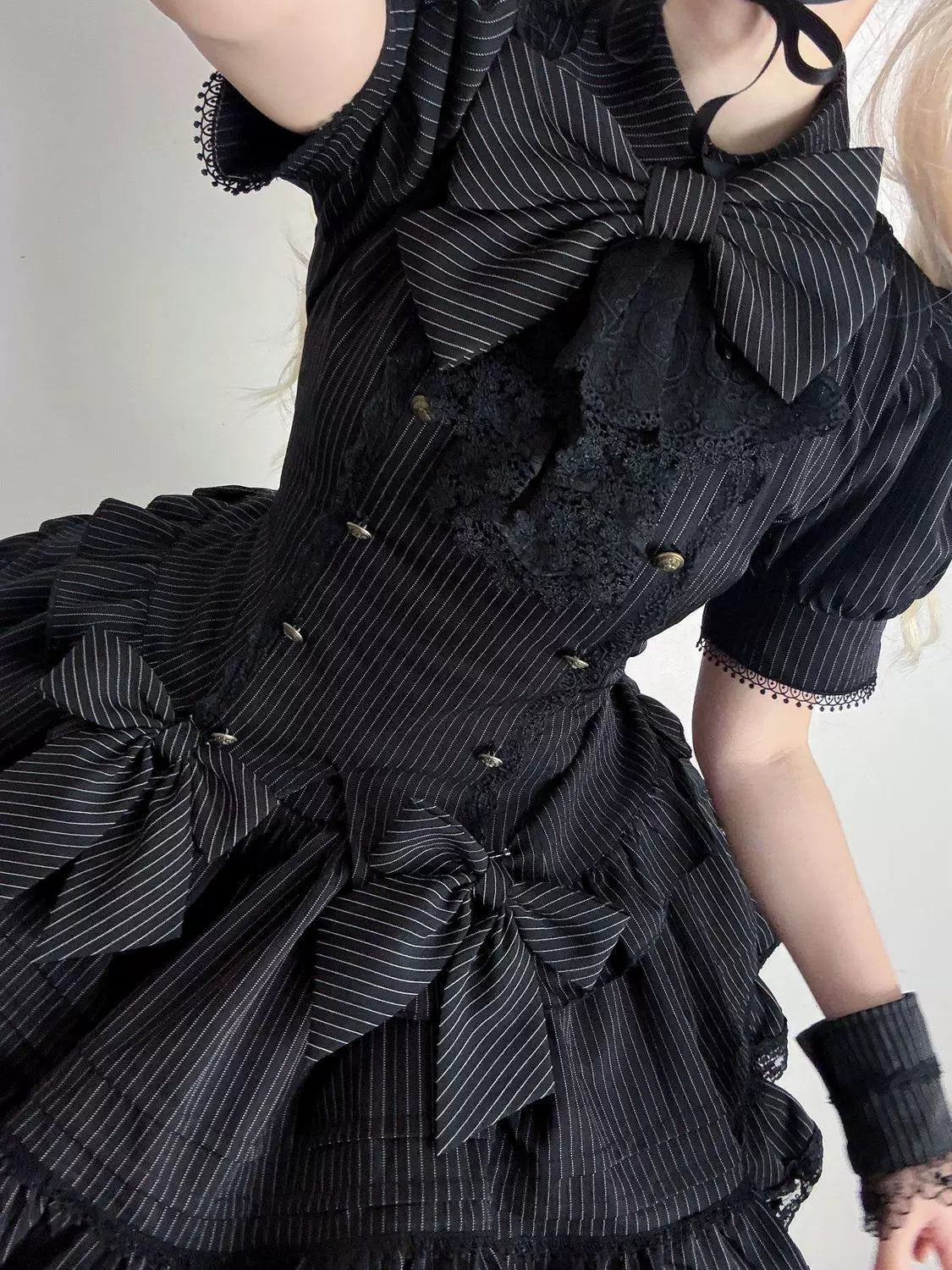 Sweetheart Dream Machine - Phantom Doll Stripe - Gothic Lolita Set with Short-Sleeve Pinstripe Top