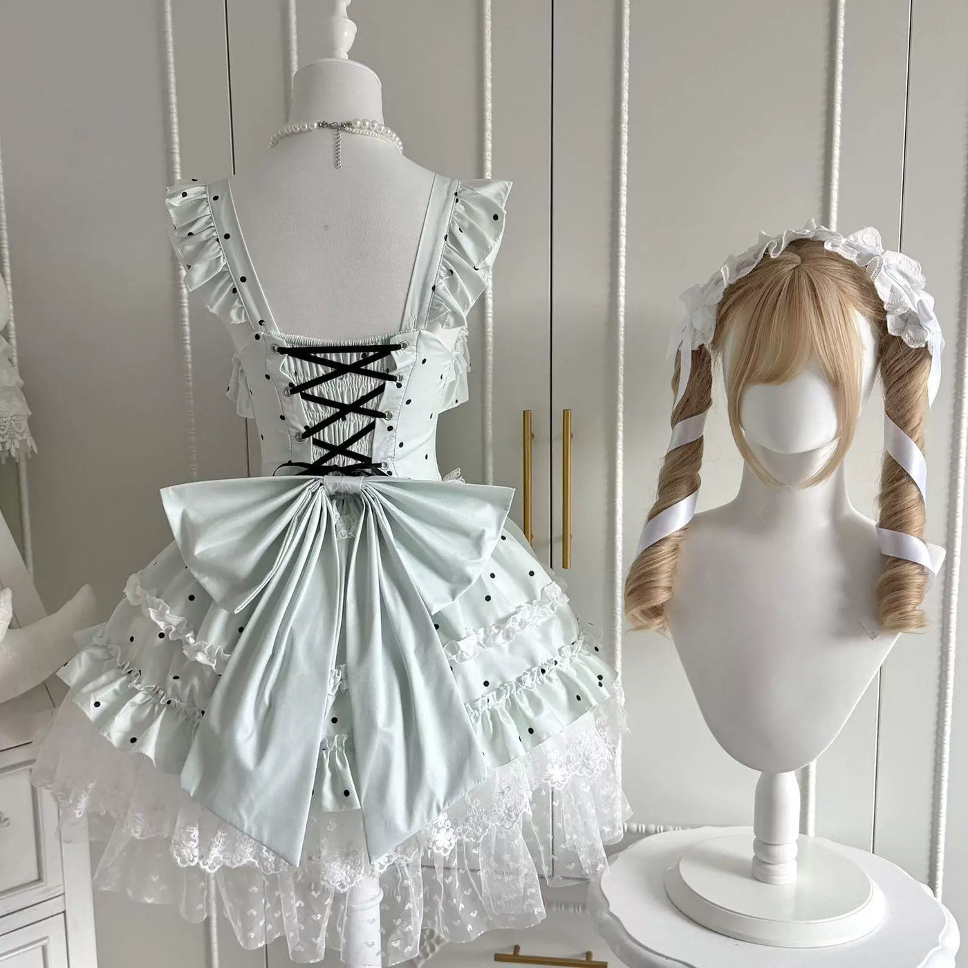 Sweetheart Dream Machine - Polka-Dot Bow - OP dress with a fitted waist