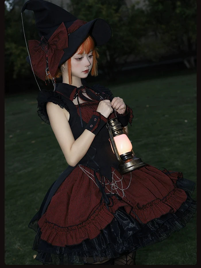 Alice Girl - Lolita Potion - Gothic Lolita Cuffs and Embroidered Badge