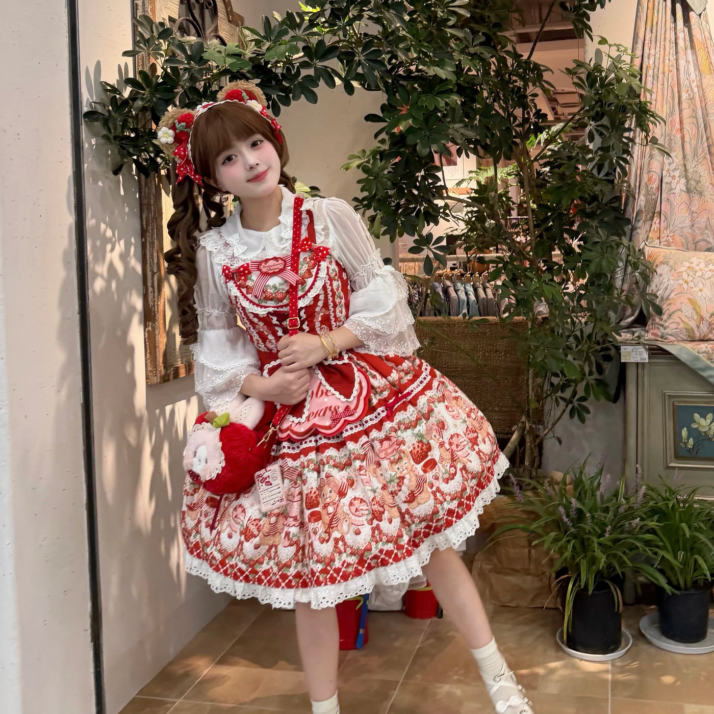 Star Fantasy - Bear Strawberry Garden - Lolita fashion with strawberry-and-bear motifs