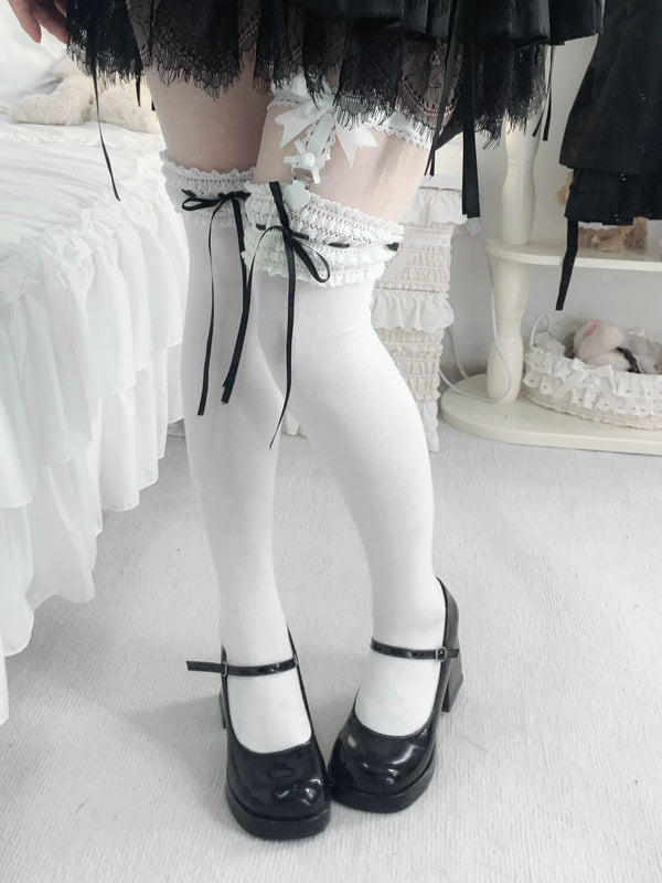 roji roji lace-trimmed socks with ribbon bows in short, calf and over-the-knee lengths