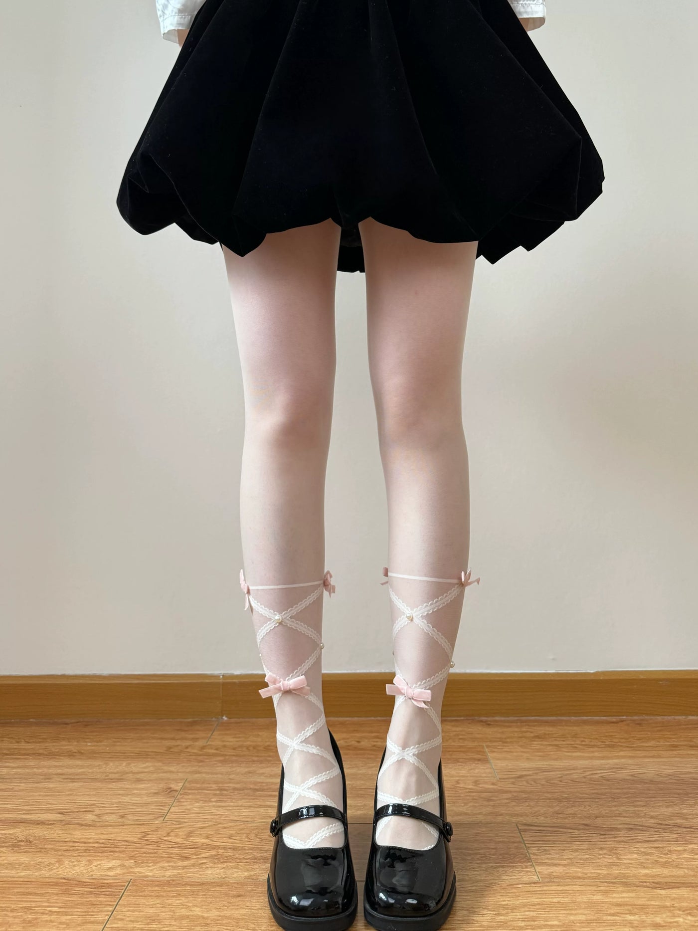 Chubby Bear Tales - Ballet White Collection - One-Size Stockings with Bow and Pattern Variants
