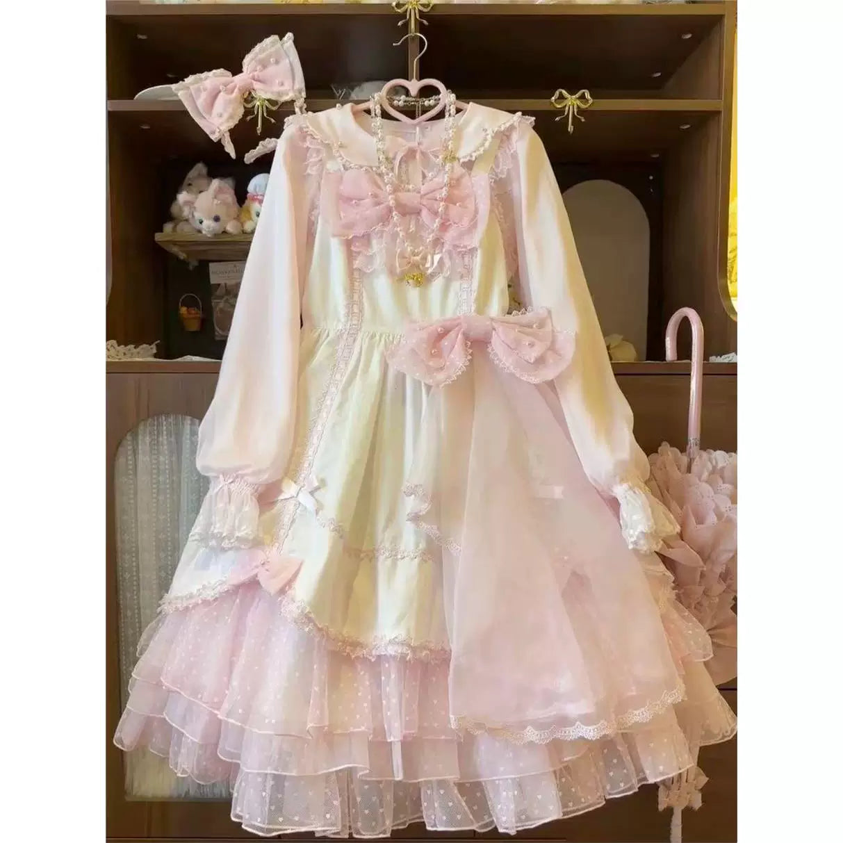Sweetheart Dream Machine - Pearl Bow Collar - Long-Sleeve Blouse with Lace Trim