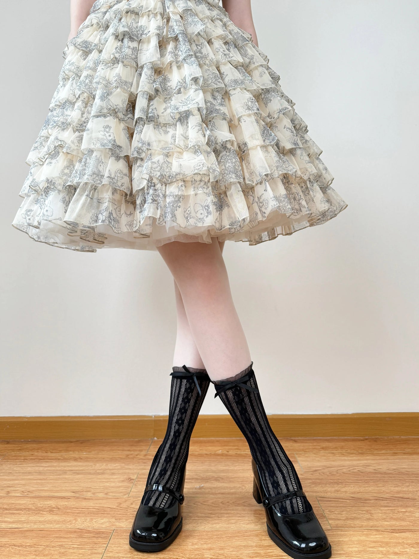 Chubby Bear Tales - Alice - Openwork Lace Mid-Calf Socks with Bow Cuffs