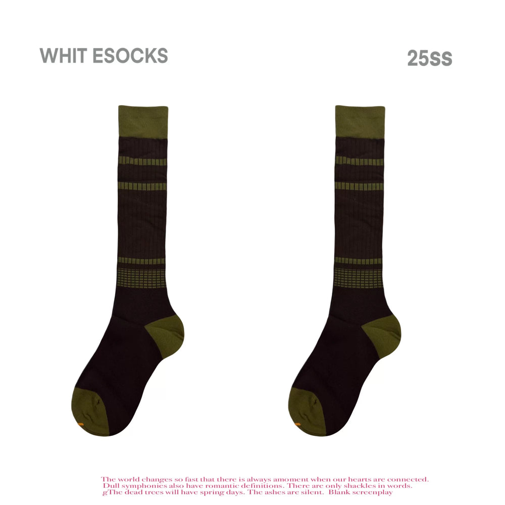 White Socks retro color-block mid-calf socks with horizontal stripes