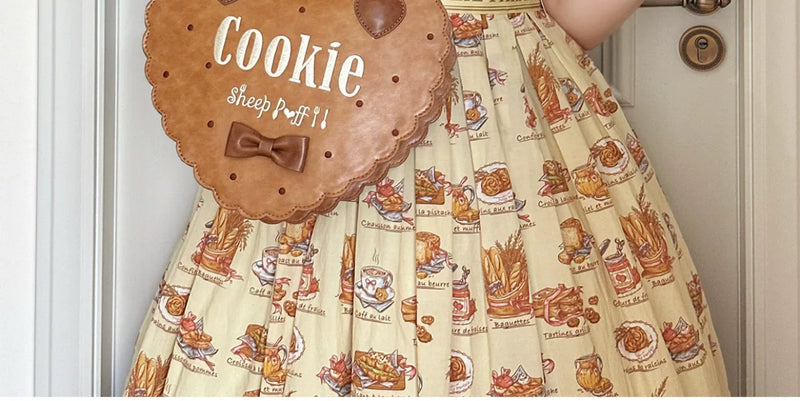 sheeppuff - Bear Biscuit - Bag with Bear-Ear and Heart Silhouettes