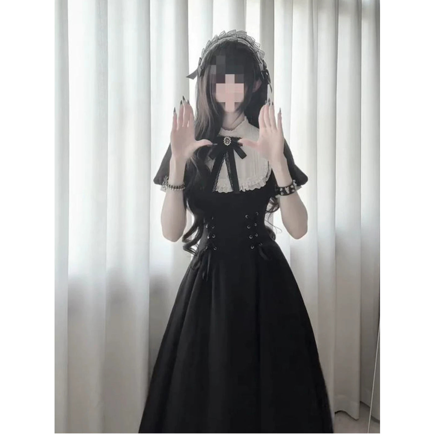Creamy - Noir Ribbon - Black-and-White Gothic OP Dress with Lace-Up Waist