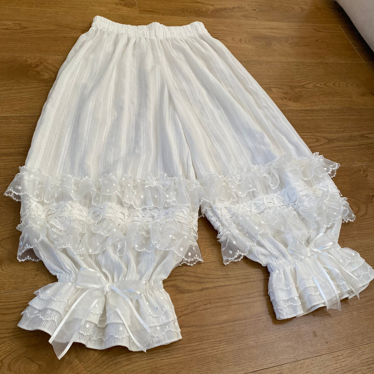 Twelve Meow - Cotton Polka Dot - White bloomers with polka-dot tulle
