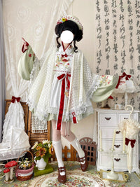Thousand Wood - Little Daisy - Fringe lace shawl with scalloped trim - Little Daisy Shawl