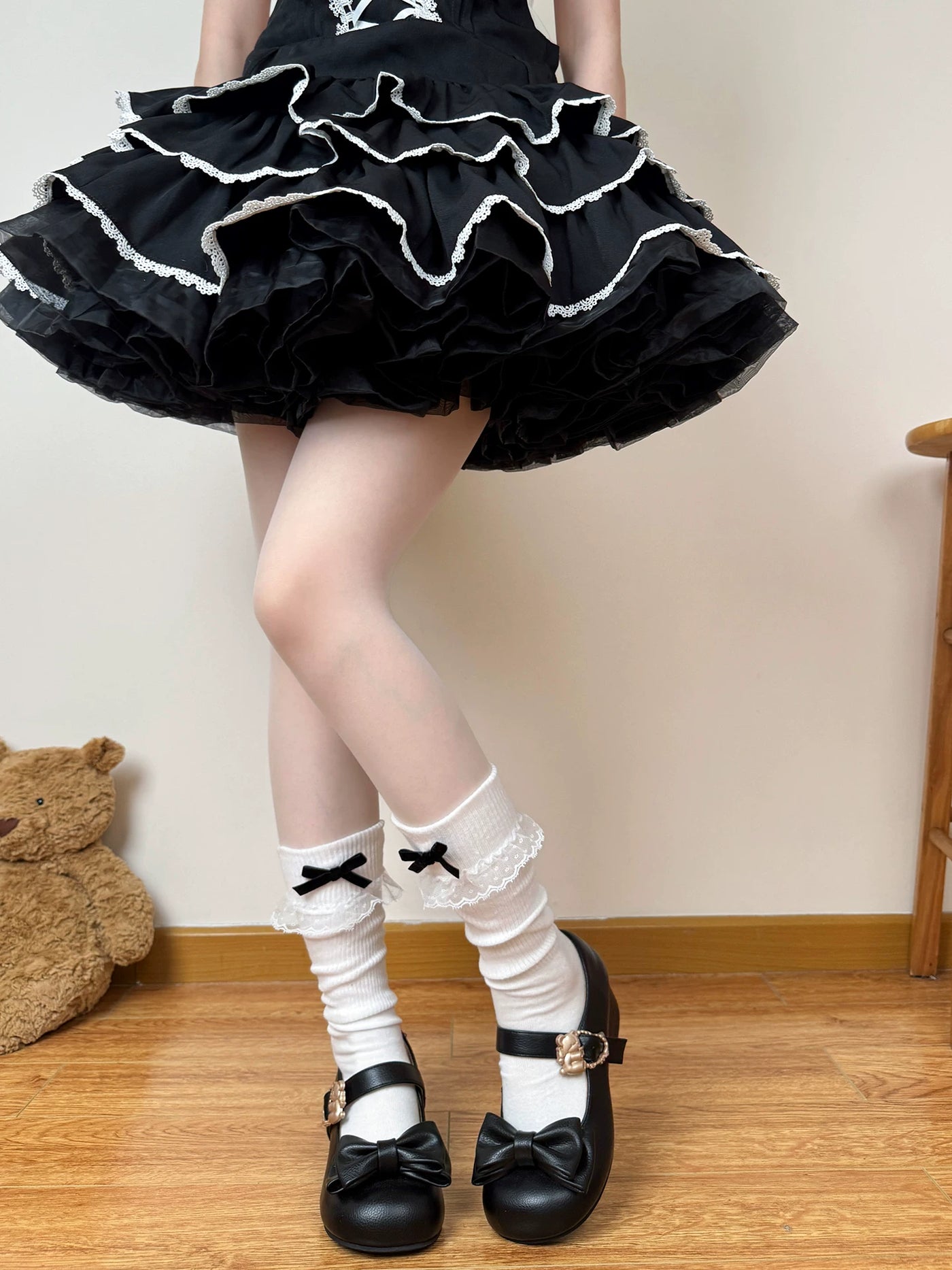 Chubby Bear Tales - Bow Slouch - Thin Slouch Socks with Lace-Trimmed Bow Cuffs