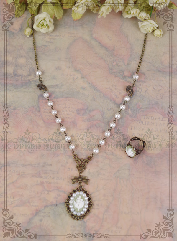 Rose of Sharon - Cameo Lolita Necklace and Ring - Neckwear