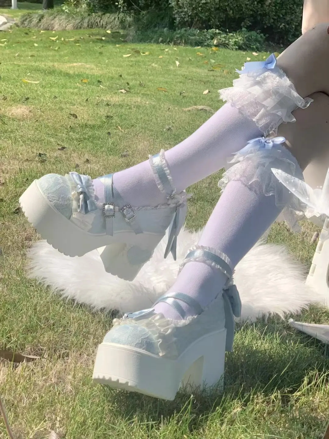 Fantasy Doll - Japanese Lace Trim - Cotton calf socks with scalloped lace edges