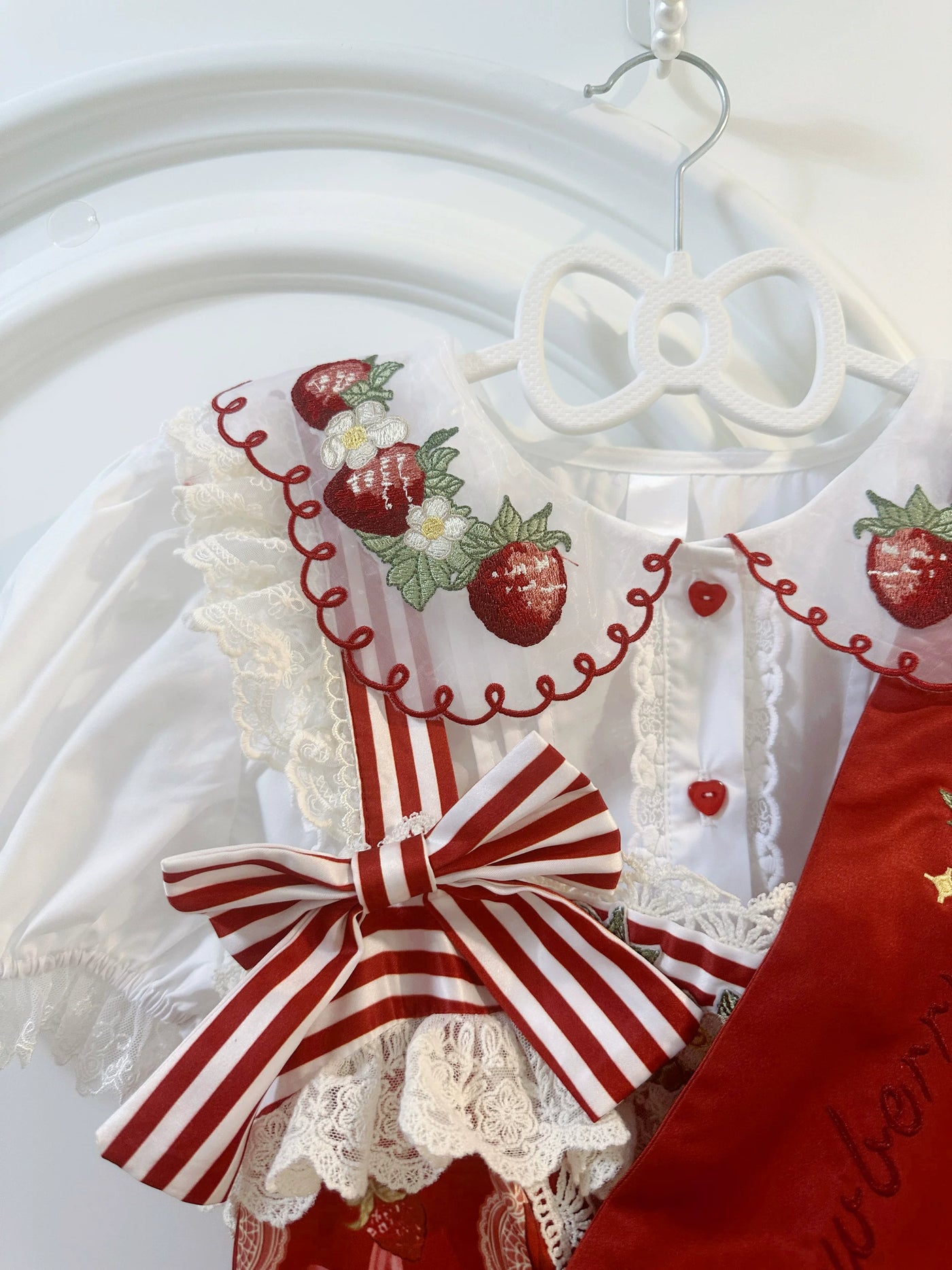 Fantasy Strawberry Garden - Short-Sleeve Lolita Blouse - detail view 4
