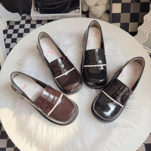 Kitten Toast – Little Bear Academy – Embroidered Loafers — product photo 1
