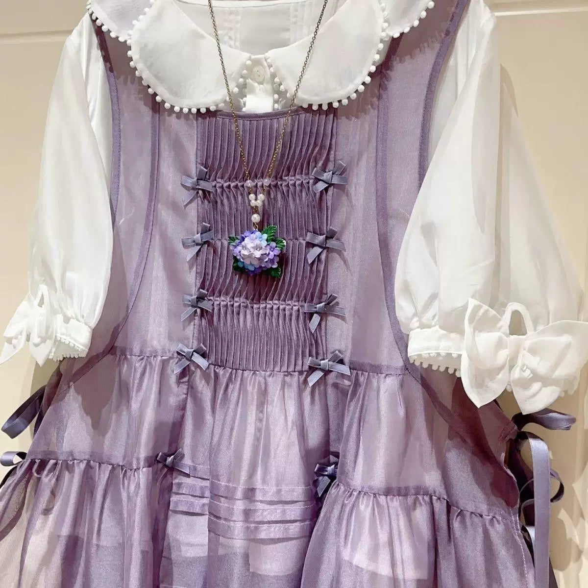 Sweetheart Dream Machine blouse with rounded petal collar, puff sleeves and lace edging