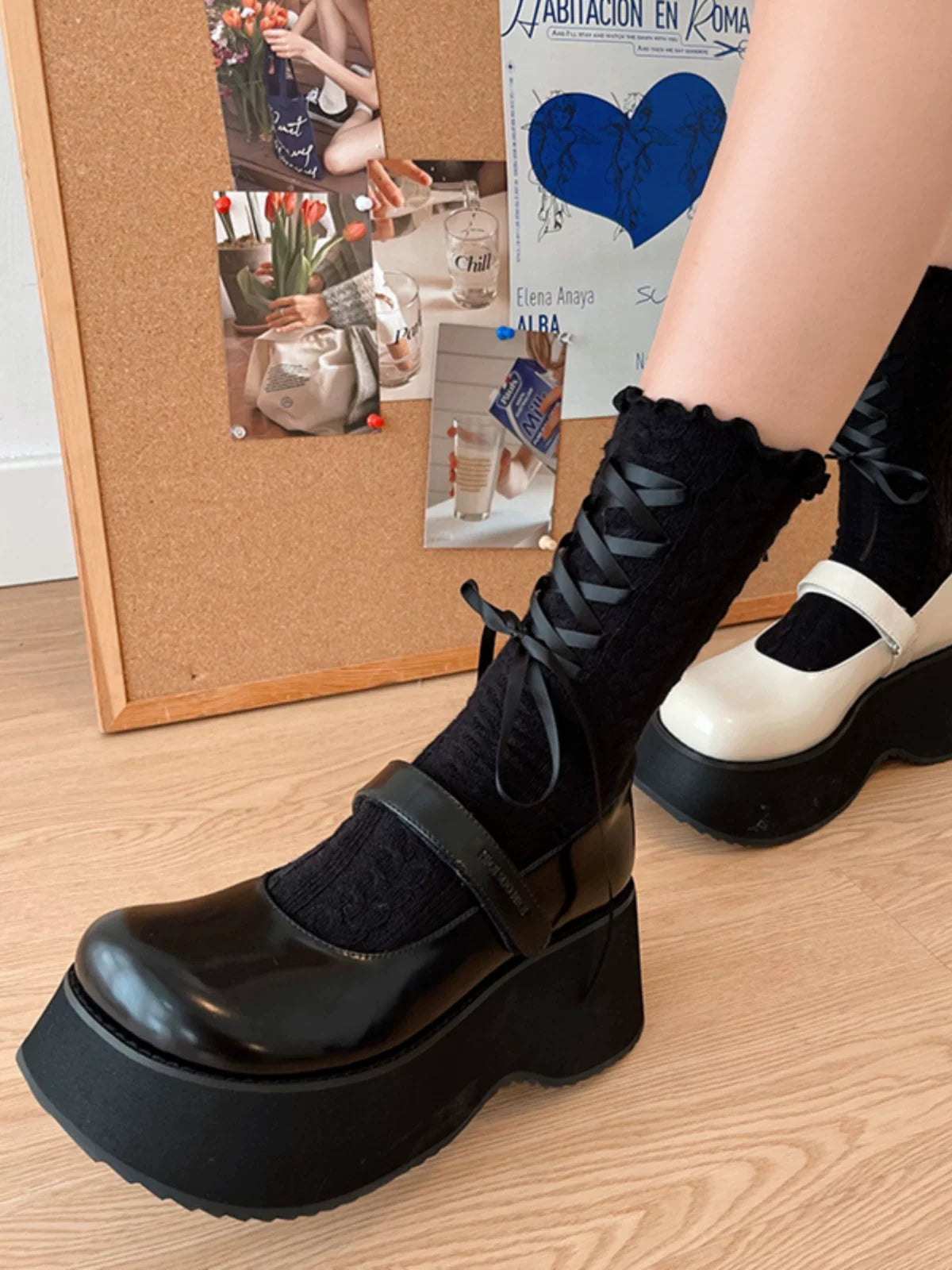 Sock Noble - Lace-Up Ballet - Slouch Socks with Side Lacing