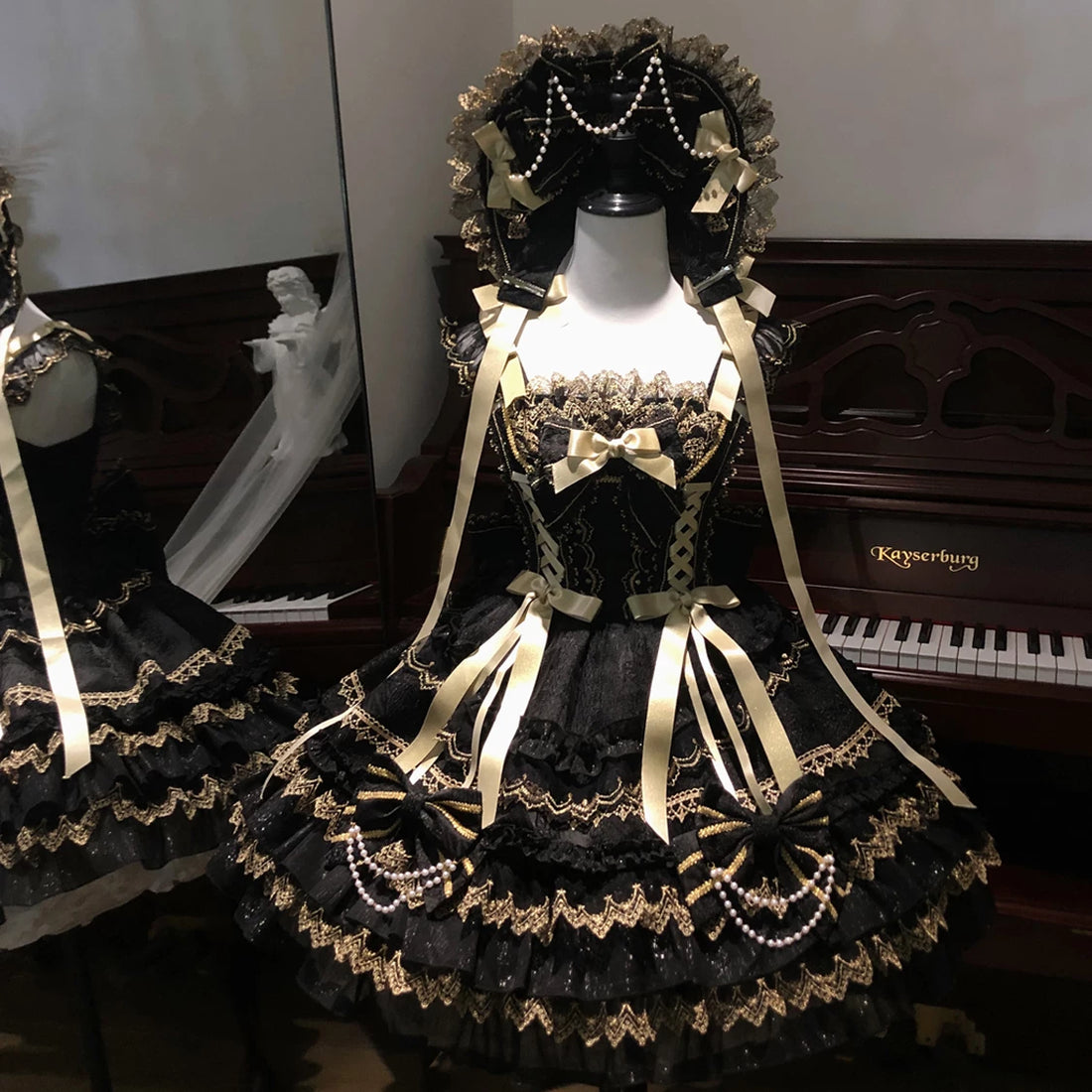 Lady Han Gilt Memory Lolita Fetch JSK dress featuring intricate gold accents and elegant design, shown on a mannequin.
