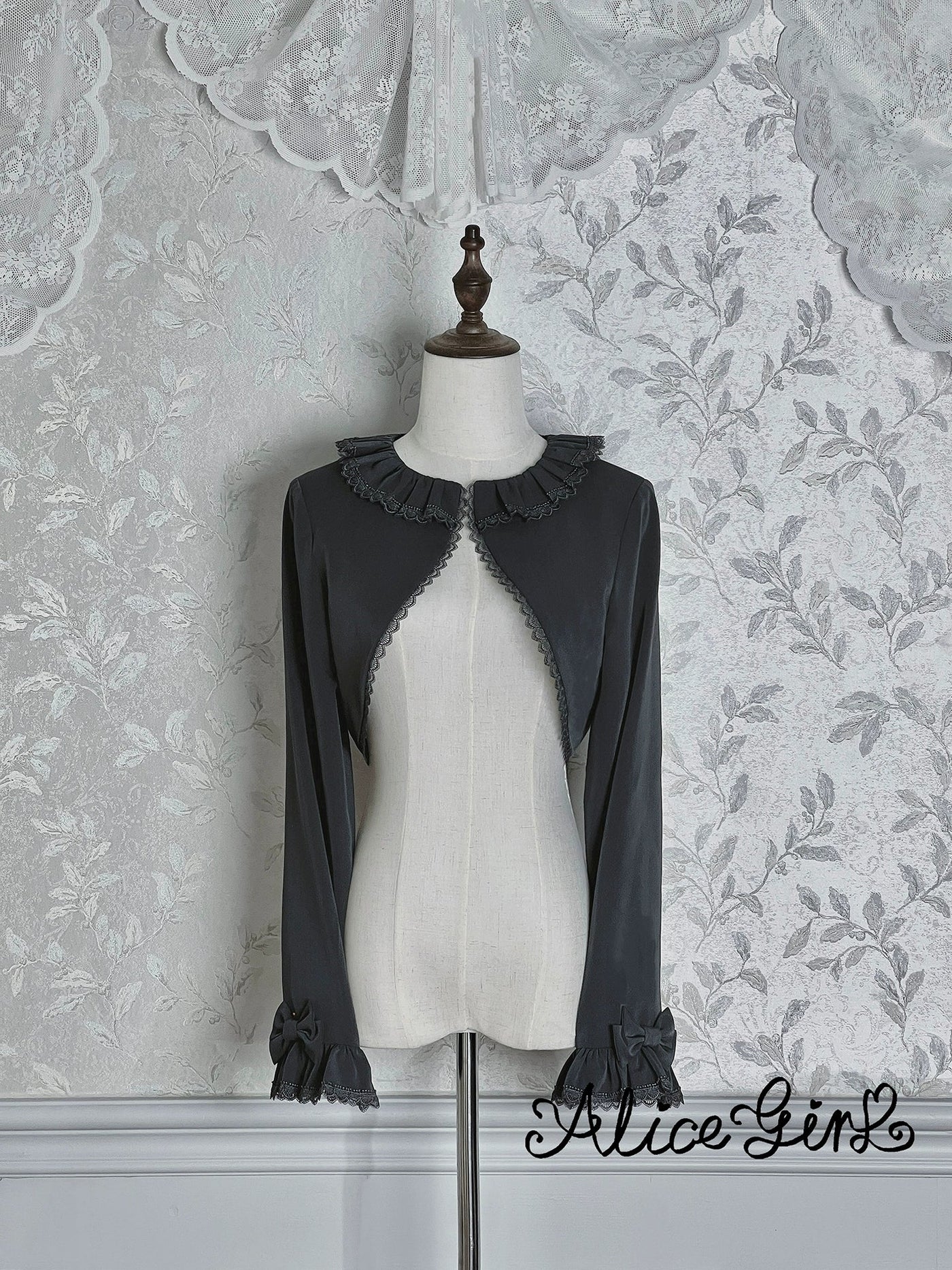 Alice Girl - Duke of Victoria - Classic Lolita Long Sleeve Bolero