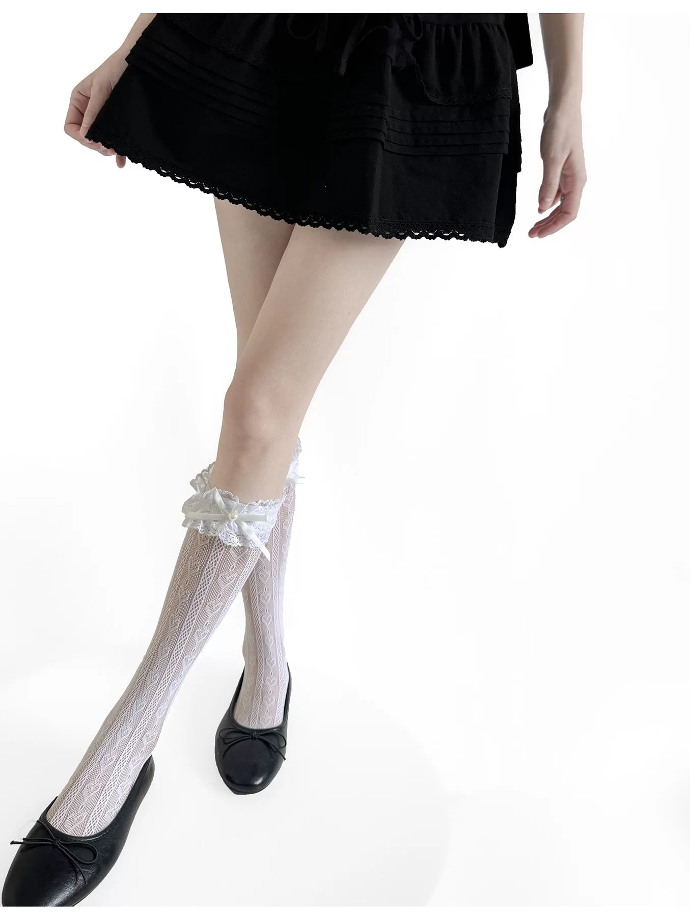 Fantasy Doll - Heart Jacquard Ruffles - Heart Jacquard Mid-Calf Socks with Lace Bows