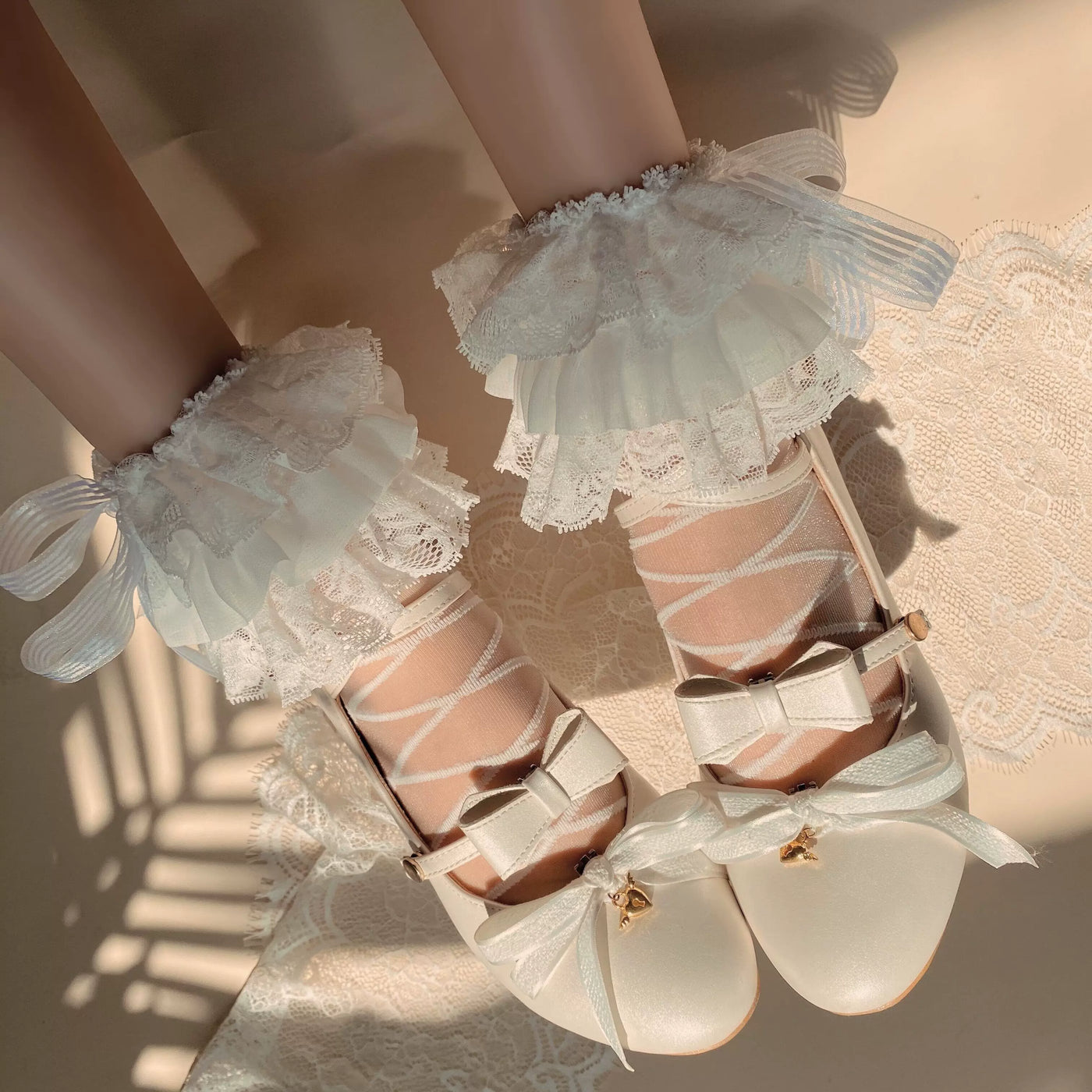 Sock Noble - Secret Crystal - White Short Lace Socks with Striped Ties and Bows