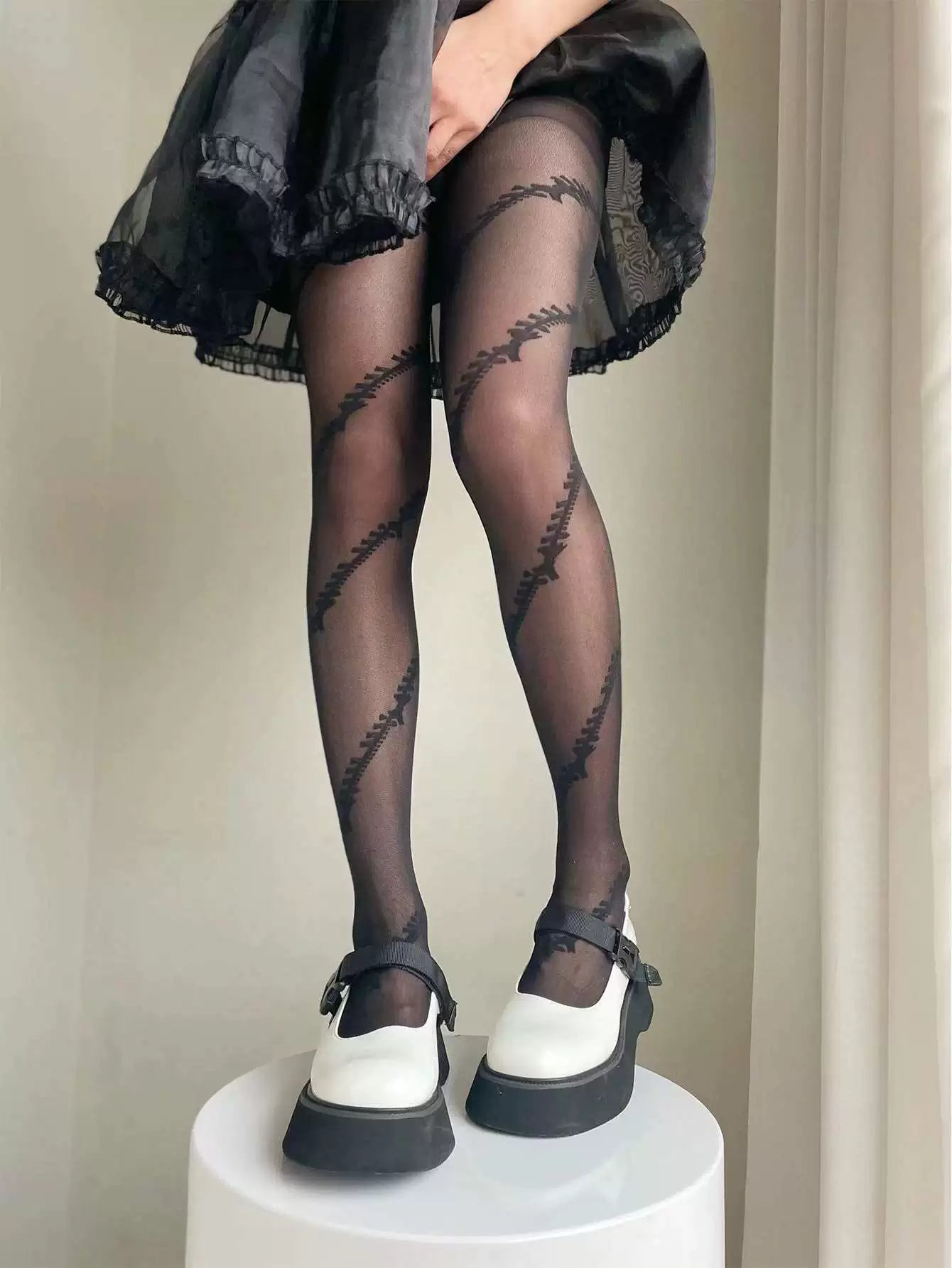Fantasy Doll - Dream Doll - Pantyhose with Crossed Strap and Bow Designs