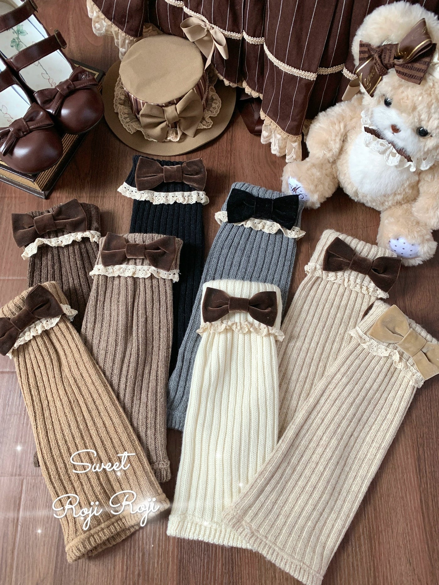 Roji Roji - Flared-Hem Lolita Leg Warmers - Velvet Bows Socks