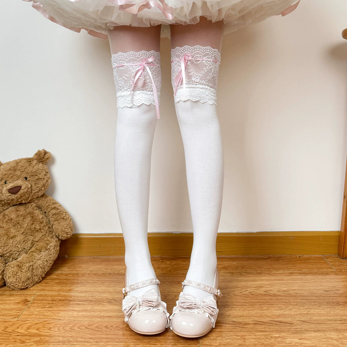 Chubby Bear Tales - Cream Ballet - Socks with lace cuffs and ribbon ties in three lengths