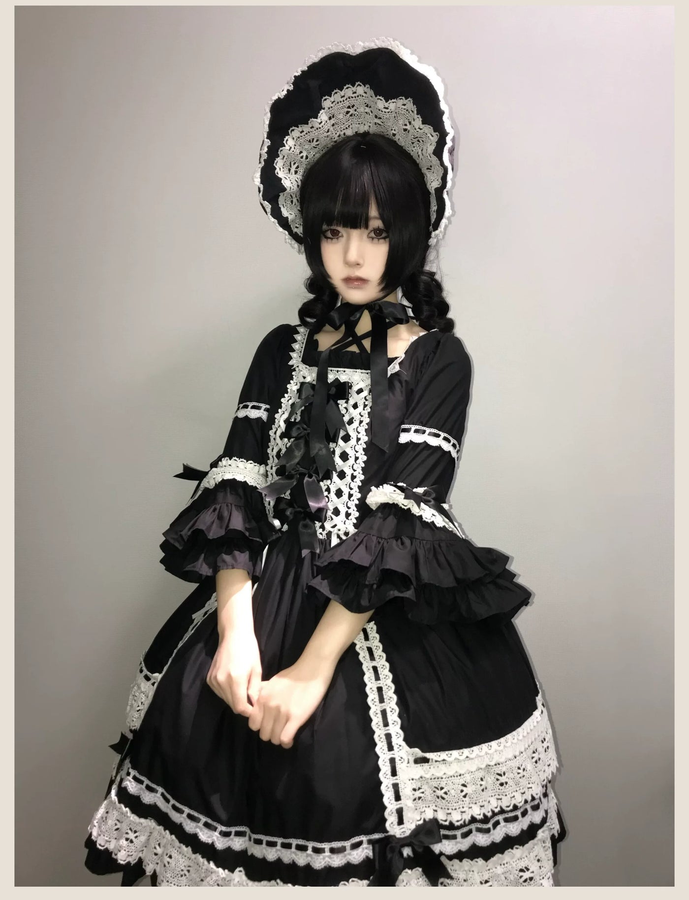 TaTaTa Lolita - First Otome - Black Old School Lolita OP Dress, Lace Details