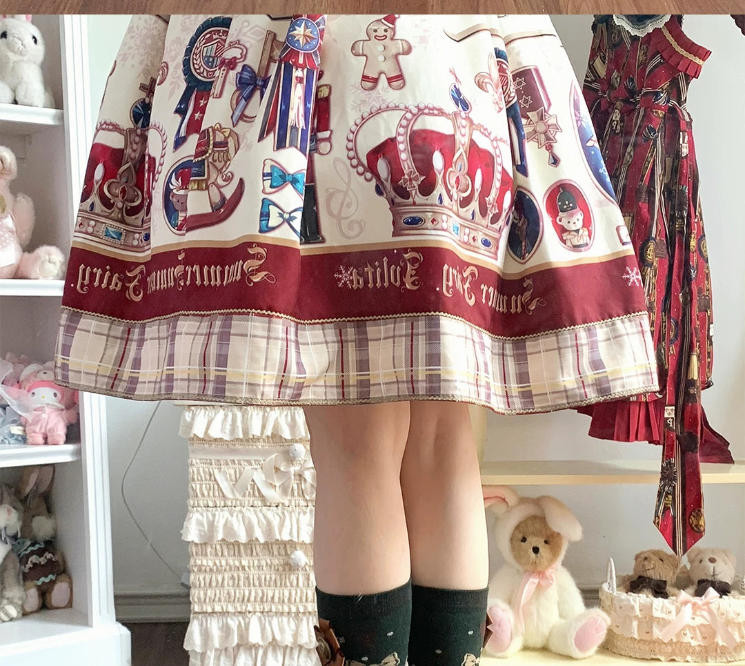 roji roji - Regal Emblem - Socks with dotted fields and crest badges