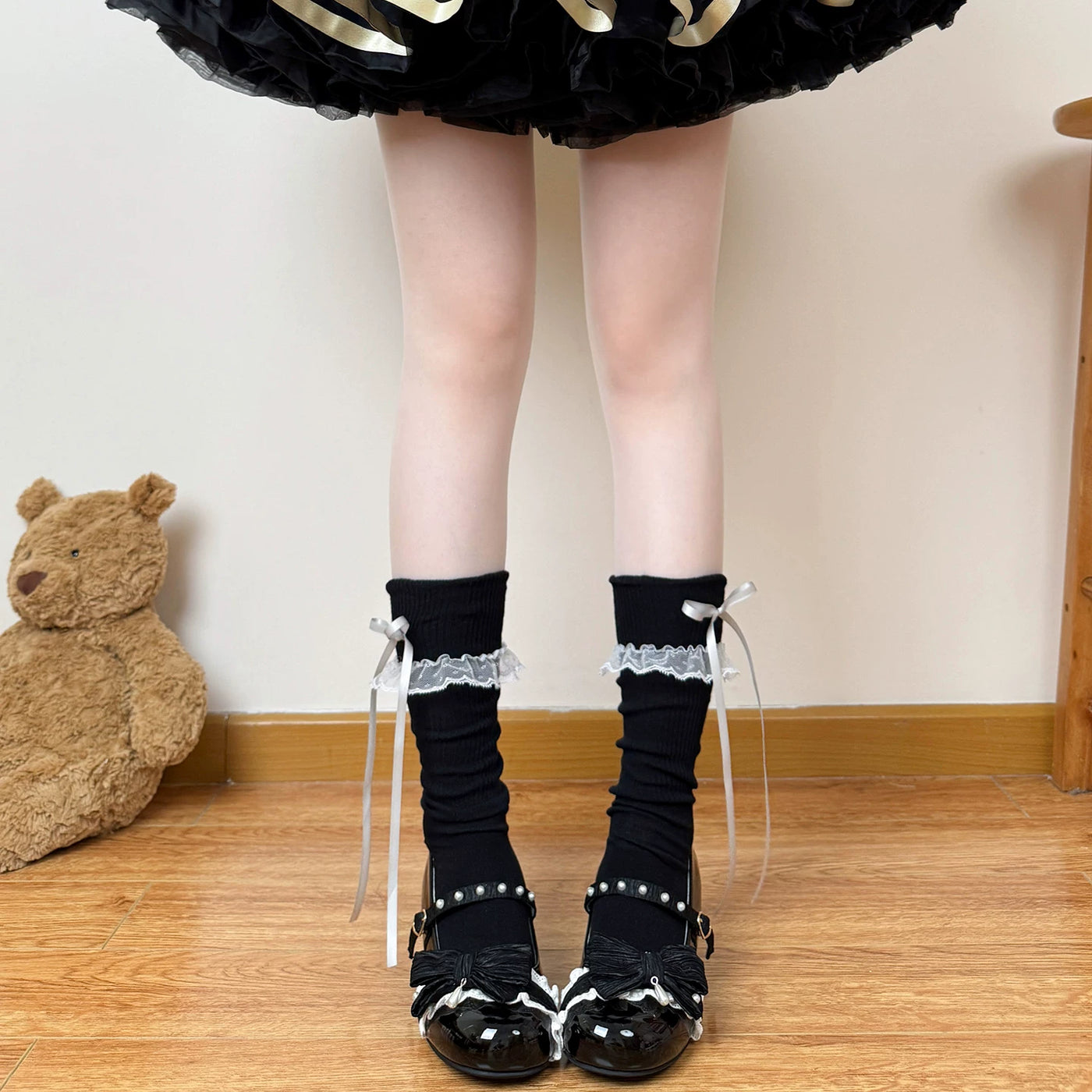 Chubby Bear Tales - Cream Ballet - Slouch Calf Socks with Lace Trim and Bows