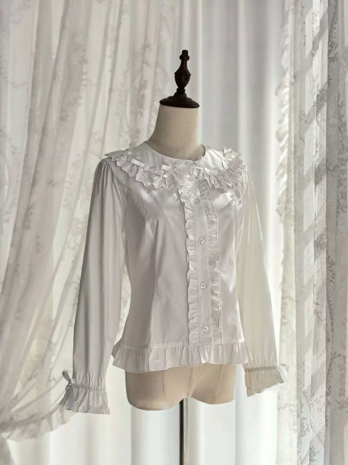 Sweetheart Dream Machine - Doll Ruffle - Long-Sleeve Lolita Blouse with Layered Collar Ruffles
