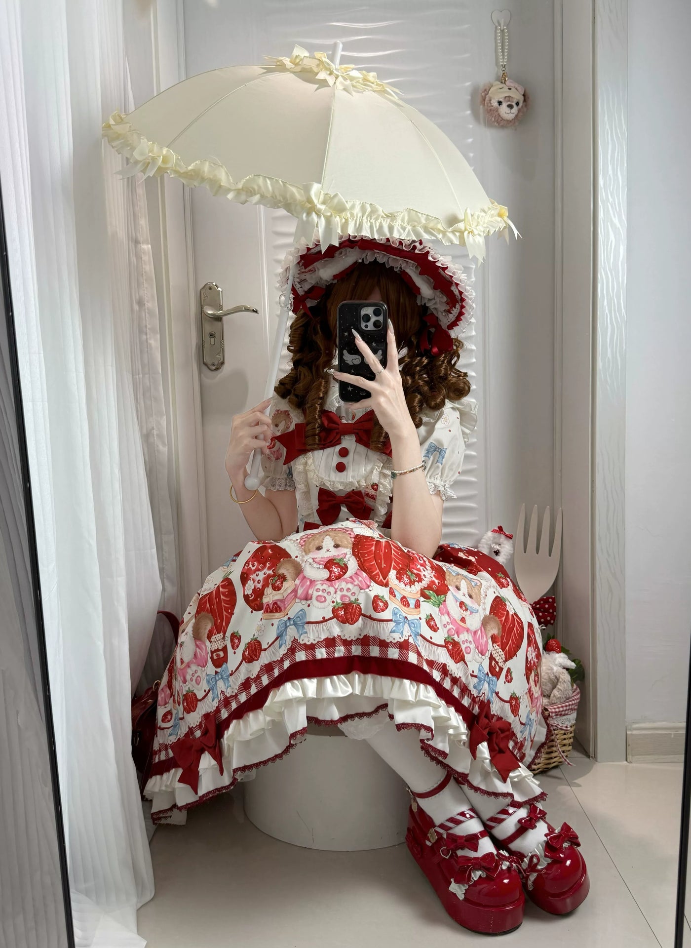 Fantasy Doll - Princess Bow - Yellow umbrella with ruffled lace edging and bow details