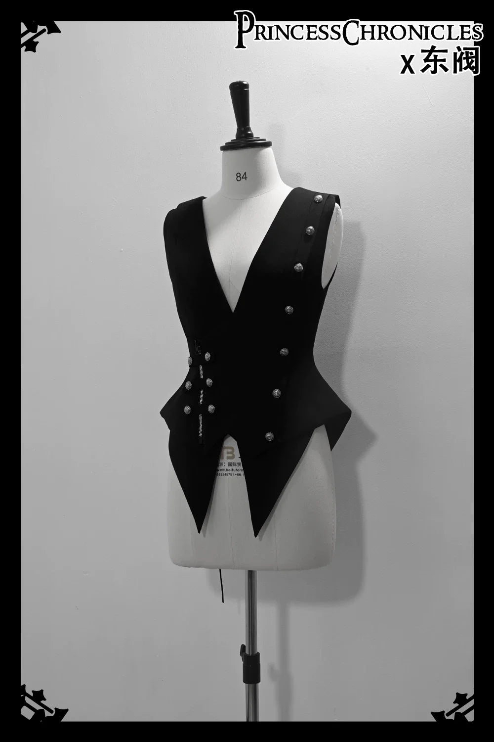 Princess Chronicles - Ashes - Vintage Ouji Lolita Blouse and Shorts Set
